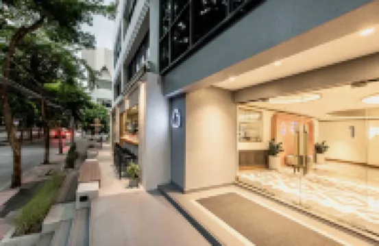 ذا كوتون سالاداينج هوتل Hotels near محطة مترو لومفيني