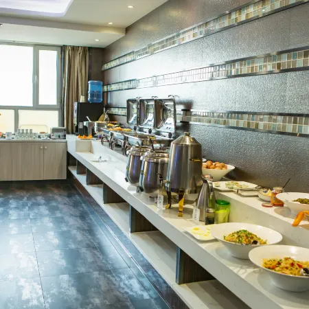 Super 8 Select Hotel (Shache Tuanjie Road) Отели в г. Шачэ