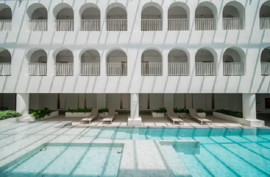 曼谷安蔚河畔凱恩飯店