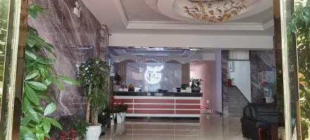 Jianshi Mengjiang Holiday Inn Отели рядом со станцией Gaoping Railway Station