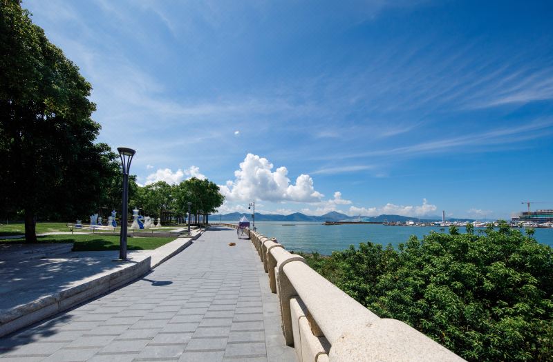 Yitel Premium Shenzhen Sea World Shekou Cruise Center photo 4