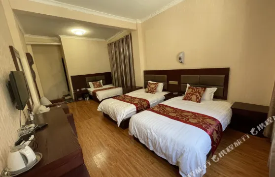 德格索朗巴邦賓館