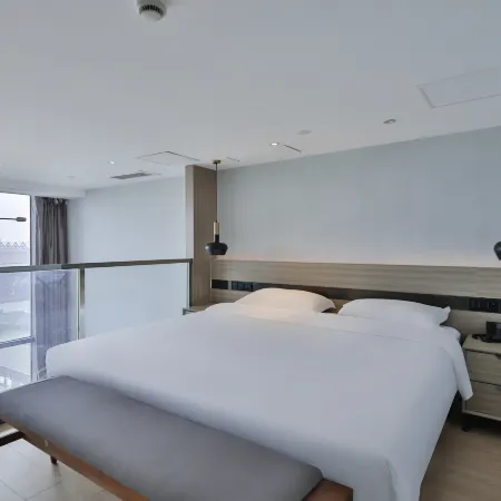 Madison Hotel Suzhou Railway Station Отели рядом с достопримечательностью «Железнодорожный вокзал Сучжоу»