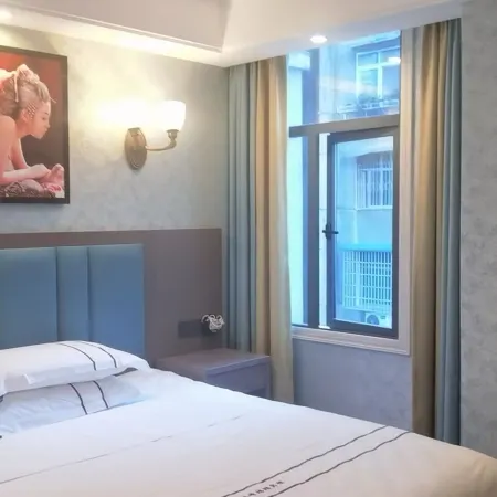 Hefeng Honghong Hotel