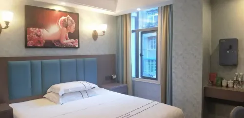 Hefeng Honghong Hotel