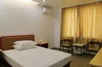 Warm Hotel (Tai'an Road Shop)
