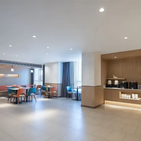 HanTing Hotel (Pingxiang Luxi Jinding Avenue Manshiqu)