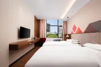 Borrman Hotel (Qianjiang High-Speed Railway Station Lobster City) Hotels in Qianjiang