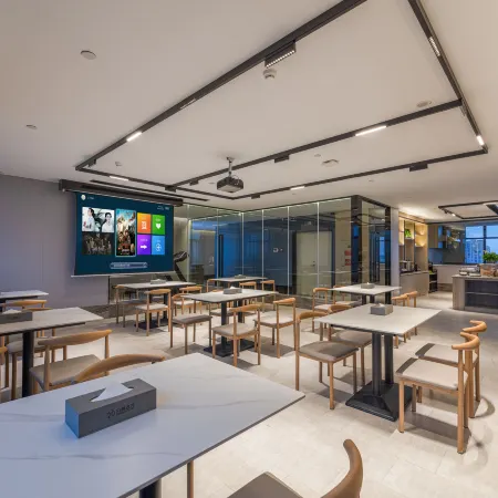 Duogao Hotel (Cixi Zhouxiang Branch)