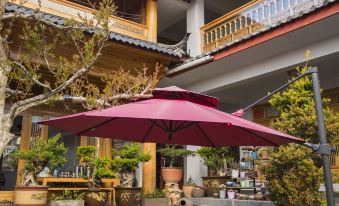 Yulong Baisha Yuhu Renjia Chinese Inn