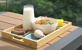 Huaye Travel Designer Hotel (Yangshuo Yulong River Resort Eternal Love Branch)