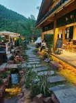Shunan Bamboo Sea Pinecui·Bieyuan Homestay Hotels near Shunan Bamboo Sea · Yingfeng Bay Plaza