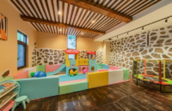 taizhou Seaside Holiday Villa