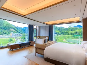 九里·汀溫泉度假飯店（涇縣皖南川藏線青龍潭店）