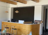 Kangding Qiuming Shanshe Homestay