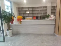 Mulberry River Impression Hotel Hotel di Zhenba