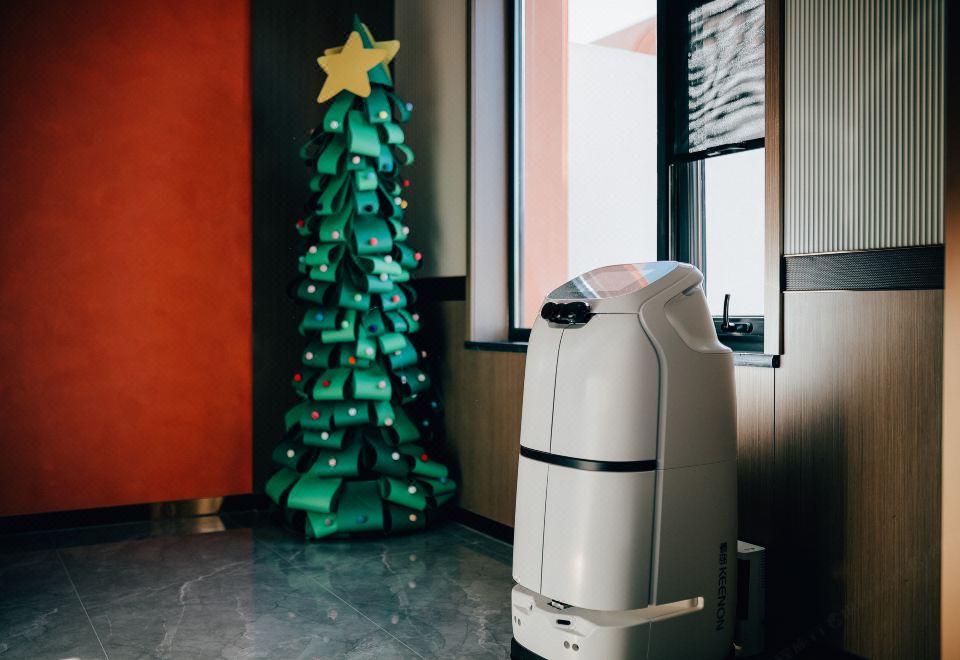 [포시즌스 호텔의 넓고 깨끗한 객실]