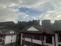 Baili Rhododendron Dongxiang Inn - vasca da bagno