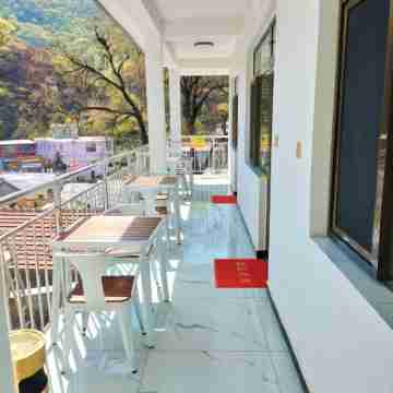 Miaofeng Spring Courtyard Hotel Exterior