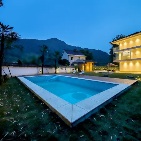LUSHIN Hotel&Resorts