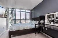 Breathtaking Toronto Waterfront 1+1 2BR | CN Tower, Lake & City Sunset Perfection