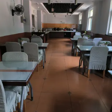 Qiyueli Hotel (Chongzuo Fusui Cultural Square Xinhua Street South)