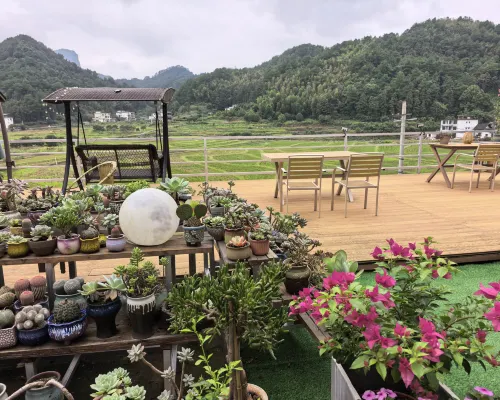 Lang Shan Dao Tian Min Su Hotels in Xinning