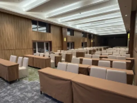 Madison Hotel Wanda Plaza Harbin West Station