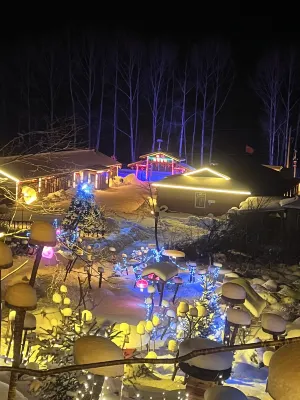 Xuegu Xinfu Guest House โรงแรมใน