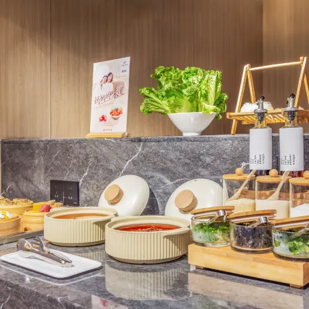 Homeinn · neo (Nanchong Yilong Station)