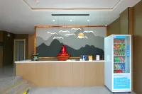 Ningcheng Boya Light Luxury Hotel