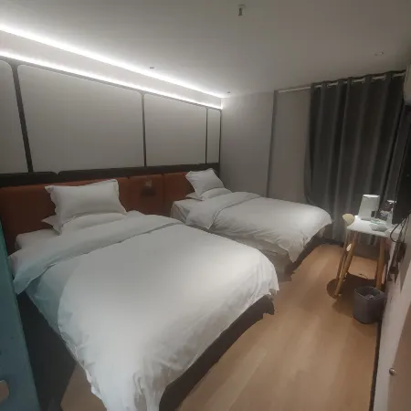 Rujia Aifeel Hotel (Heihe Central Avenue Pedestrian Street)