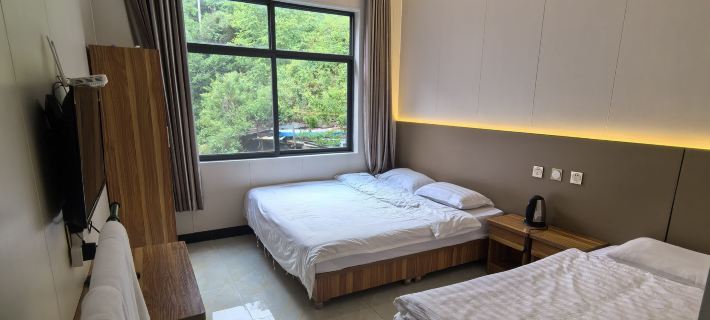 Tuoliang Songshan Jingju Hotels in Pingshan