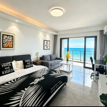 Wanlong Scenic Apartment (Yangxi Moon Bay)