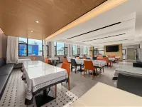 Four Seasons International Hotel (Yunyang District People's Government, Shiyan) - Park Yeri