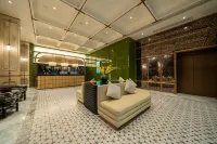 Twenty‑Four Solar Terms Hotel (Neijiang East High‑Speed Railway Station Wuyue Plaza) - parking