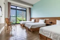 Simple Life Homestay Hotels in Hualien Airport