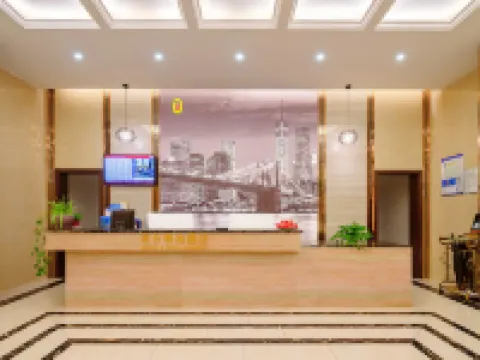 SUPER 8 HOTEL PREMIER Hoteles en Huize