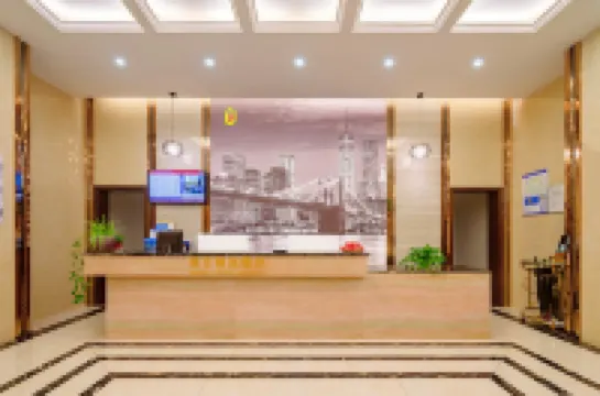 速8精選飯店（會澤汽車客運中心站東陸高中店）