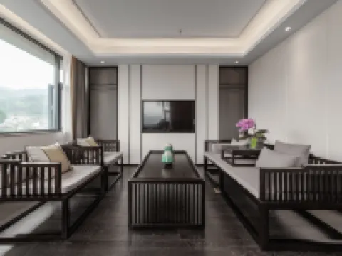 Longling Hotel Hotels in Longling