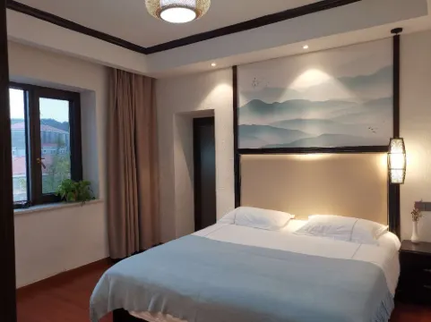 Shanshangju Chinese Inn (Lushan Cableway Entrance Upper Station)