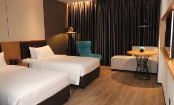 Ease Hotel (Zhongshan Lihe Plaza Zhongshan 2nd Road)