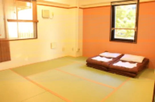 T and K Hostel Kobe Sannomiya East