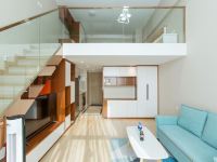 长沙美神公寓 - 复式loft城景双床房