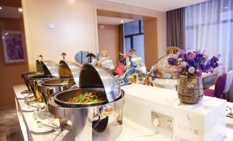 Lavande Hotel (Urumqi Changjiang Road International Trade City store)