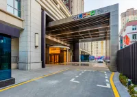 Jinriyun Hotel (Datong Dongxin Plaza) Hotels near Datong Coal Mine Group Stadium