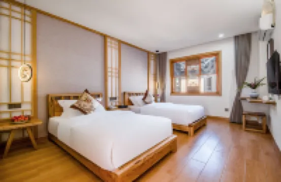 Fuxian Lake Yunpan Shangju