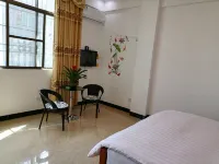 Lianzhou Yueguanglou Apartment