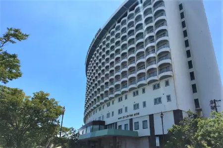 Kagoshima Sun Royal Hotel Отели рядом с достопримечательностью «Shiroyama Park Observation Deck»