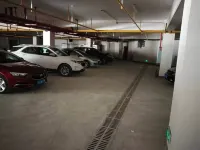 Mijingrong Resort Hotel (Yingshan Living Room Flagship) - Parkering